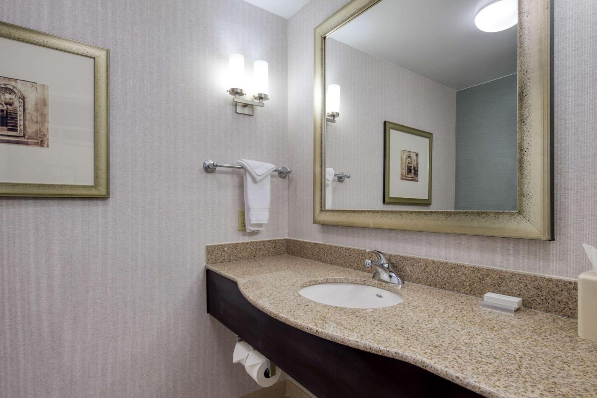 Hilton Garden Inn Durham Southpoint Buitenkant foto