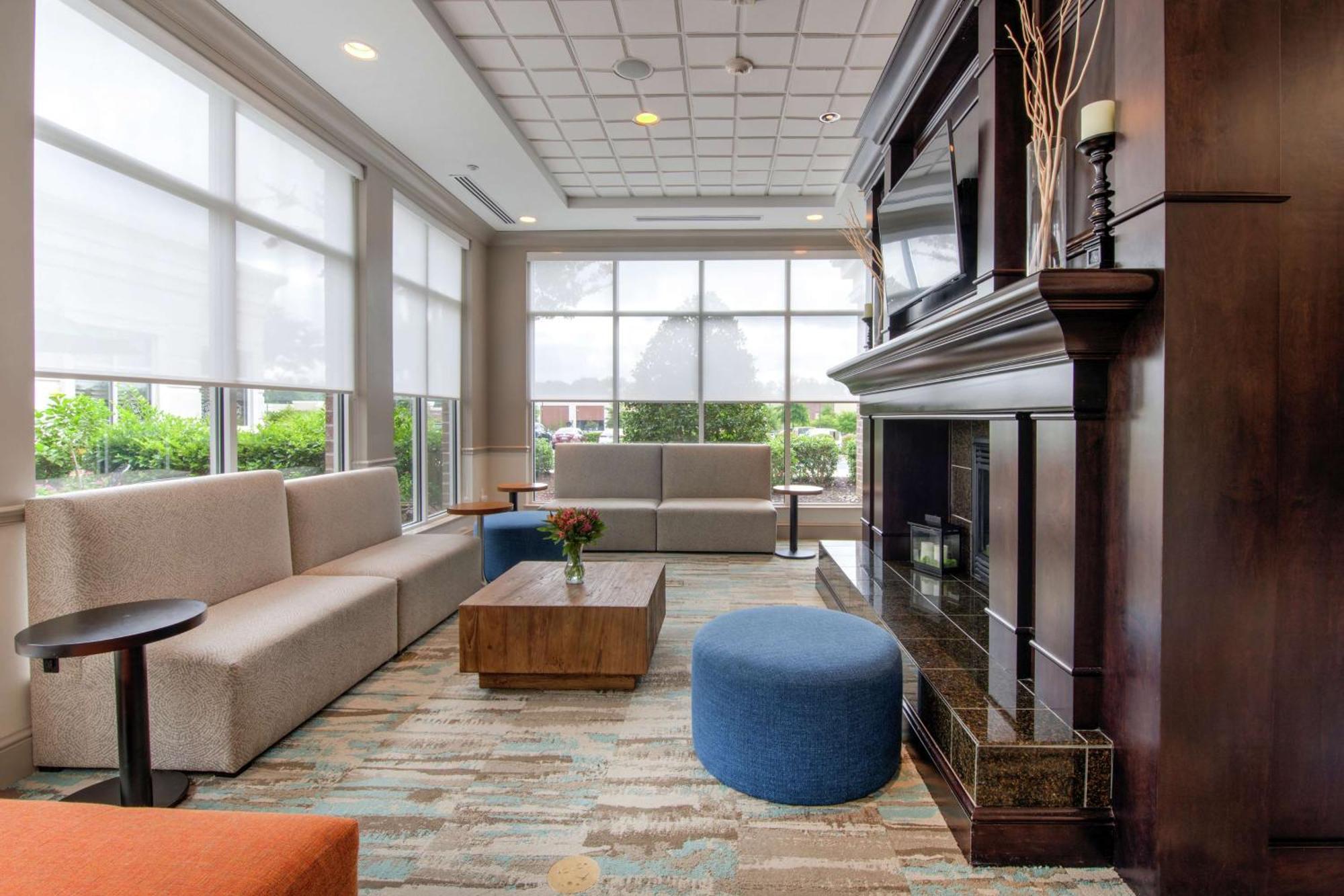 Hilton Garden Inn Durham Southpoint Buitenkant foto